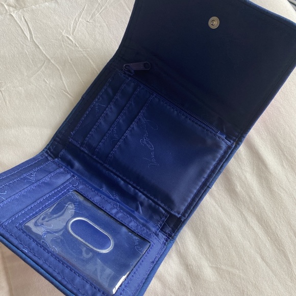 Barley used Vera Bradley wallet! - Picture 2 of 3